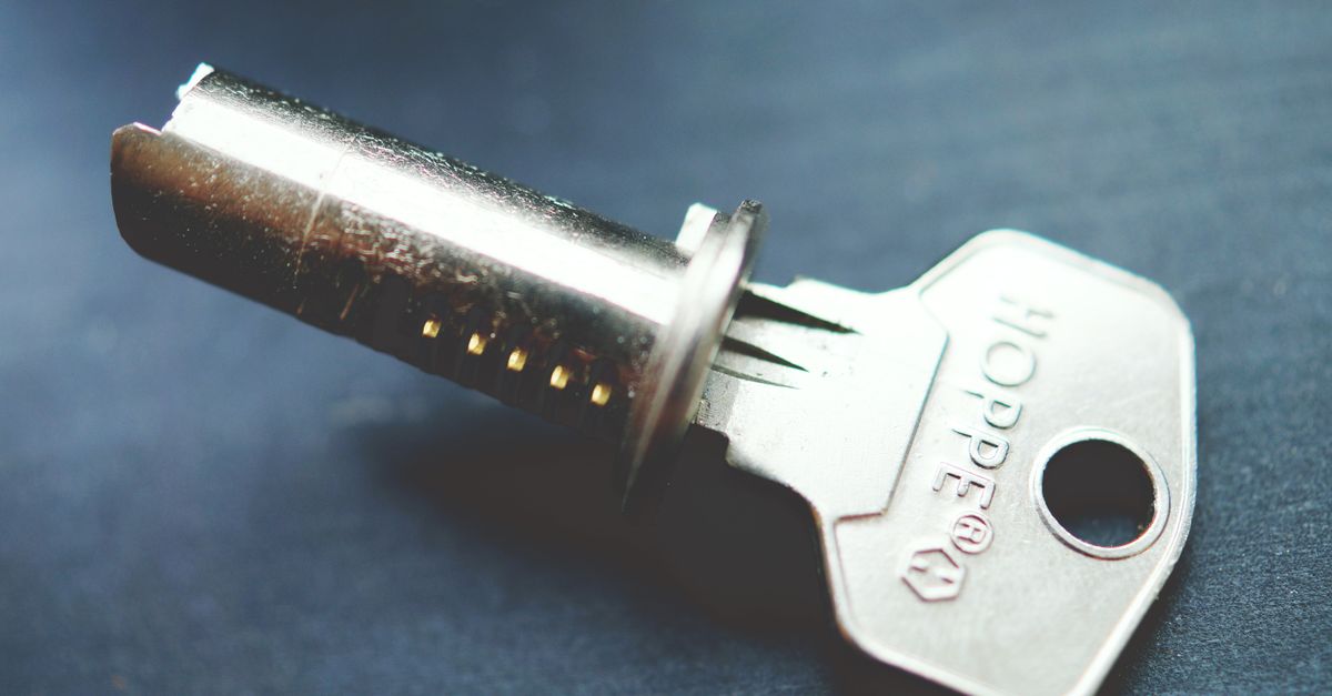Just Moved in Elizabeth? Re-Key or Replace Your Locks First — Elizabeth NJ Locksmith