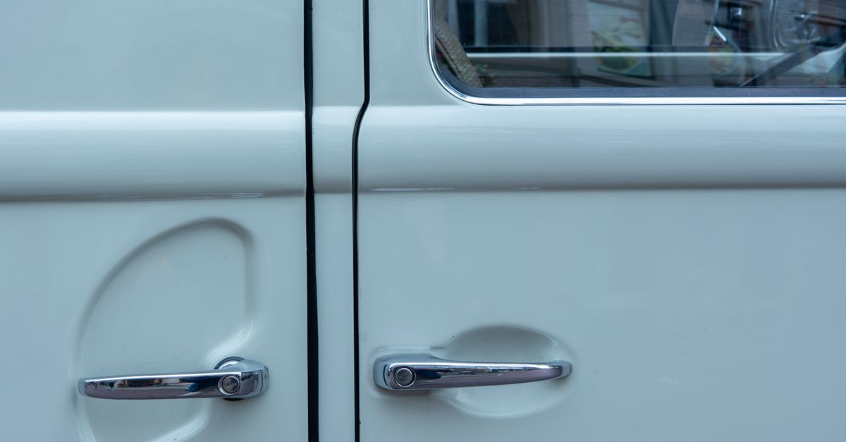 Car Lockout Service In Elizabeth Without The Broken Trim And Scratched Doors — Elizabeth NJ Locksmith