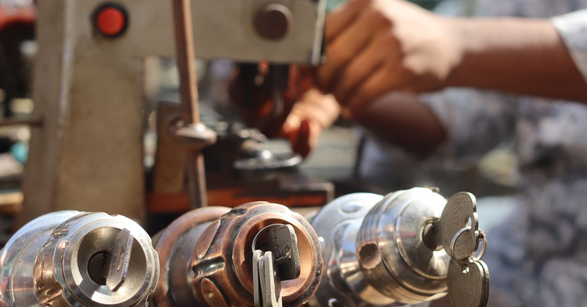 How Locksmith Pricing Works in NJ — Factors Behind Your Quote — Elizabeth NJ Locksmith